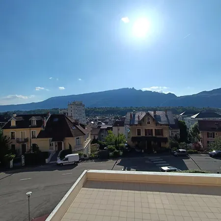 Saint Christophe - Traversant, Agreable Et Lumineux A 2 Pas De La Cure ! Mae-7244 エクスレバン